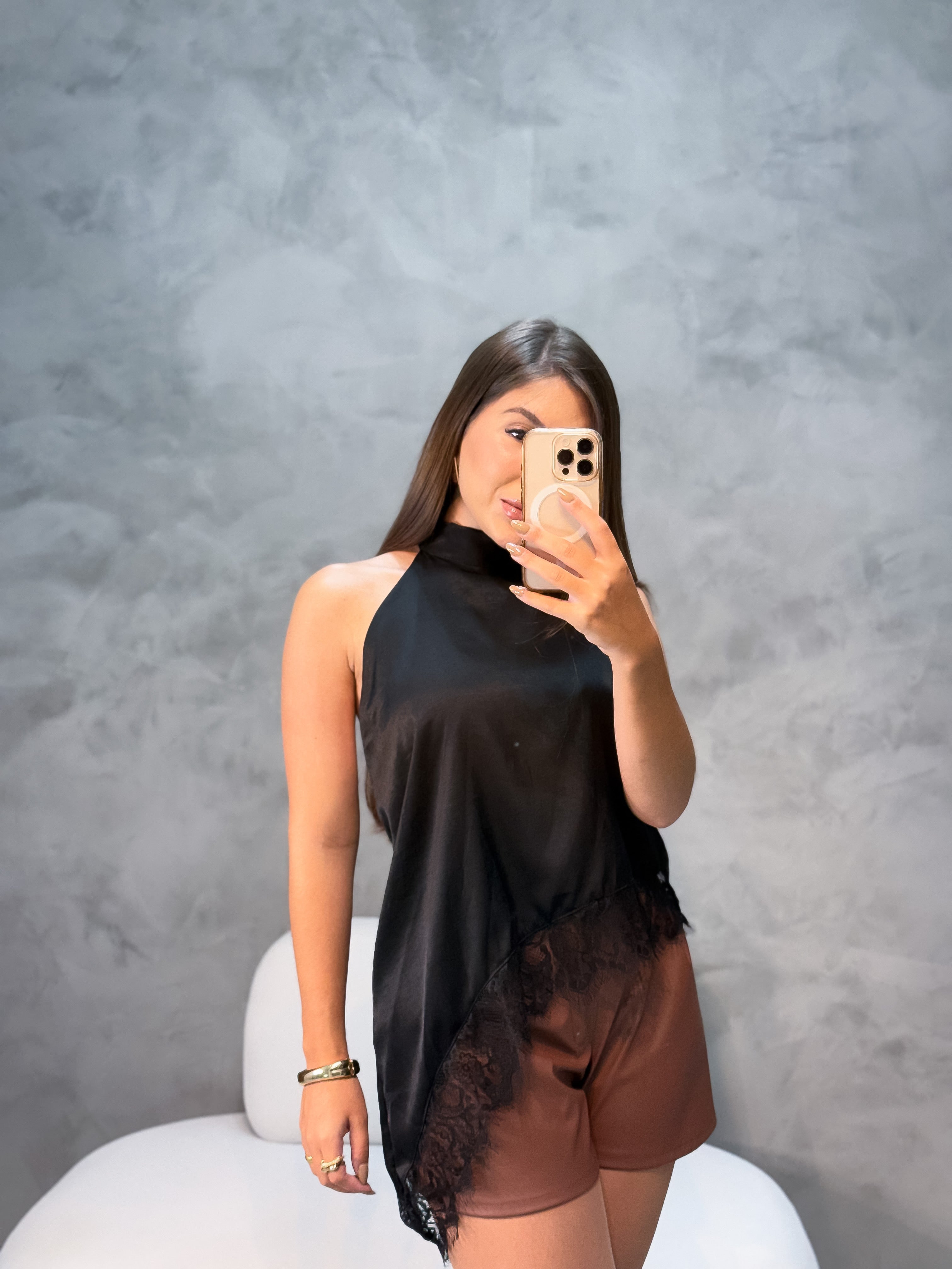 Blusa assimétrica Brenda